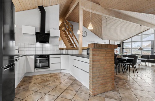 Fjellerup Strand House | Gorgeous home in Glesborg with sauna