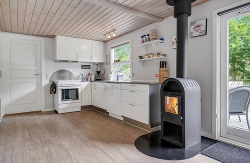 Bønnerup Strand House | Gorgeous home in Glesborg with kitchen