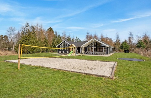Fjellerup House | Gorgeous home in Glesborg with sauna