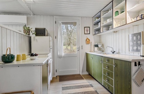 Glesborg House | Gorgeous home in Glesborg with WiFi