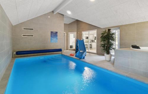 Fjellerup House | Gorgeous Home In Glesborg With Sauna