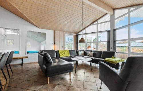 Fjellerup Strand House | Gorgeous Home In Glesborg With Sauna