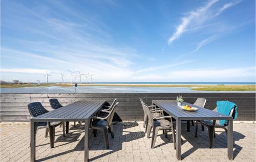 Bønnerup Strand House | Gorgeous Home In Glesborg With Wifi
