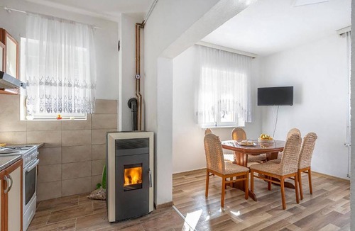 Gospic House | Gorgeous home in Gospic with sauna