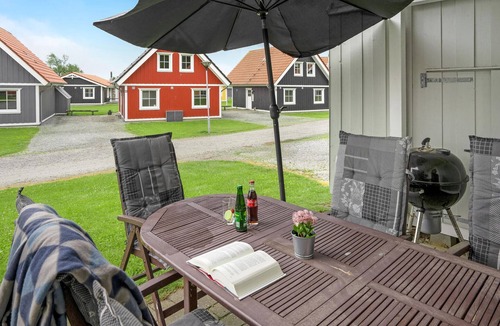 Grasten House | Gorgeous home in Gråsten with sauna