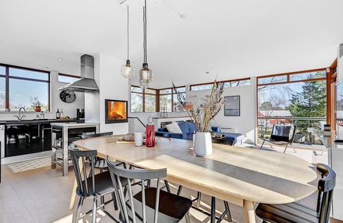 Grena Strand House | Gorgeous home in Grenaa with kitchen