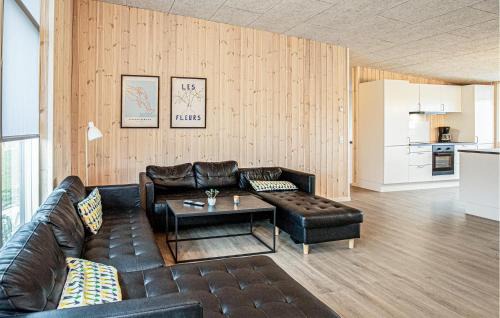 Grenaa House | Gorgeous Home In Grenaa With Sauna