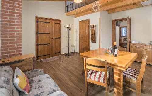 Groznjan Apartment | Gorgeous Home In Groznjan With Wi-Fi