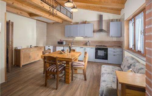 Groznjan Apartment | Gorgeous Home In Groznjan With Wi-Fi