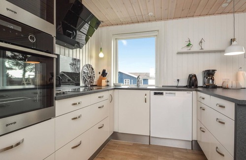 Vikær Strand House | Gorgeous home in Haderslev with WiFi