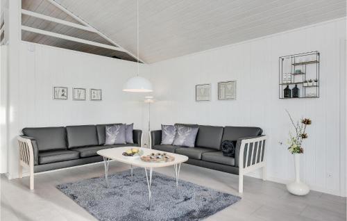 Flovt Strand House | Gorgeous Home In Haderslev With Kitchen
