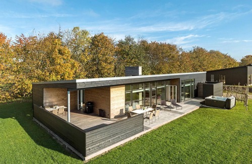 Nørre Hurup House | Gorgeous home in Hadsund with sauna