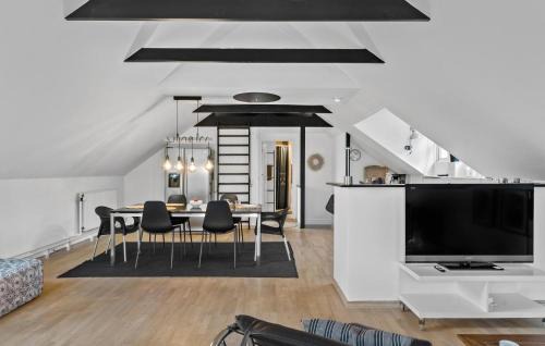 Hadsund House | Gorgeous Home In Hadsund With Wifi