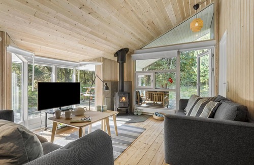 Hou House | Gorgeous home in Hals with sauna