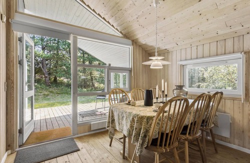 Hou House | Gorgeous home in Hals with sauna