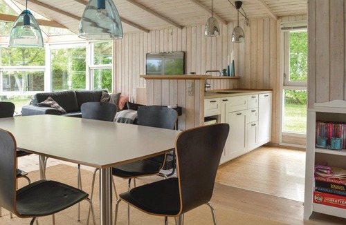 Hou House | Gorgeous home in Hals with sauna