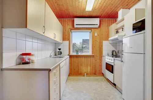 Vrist Strand House | Gorgeous home in Harboøre with WiFi