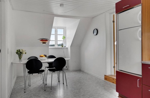 Hejnsvig House | Gorgeous home in Hejnsvig with WiFi