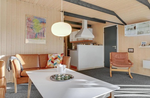 Hemmet House | Gorgeous home in Hemmet with kitchen