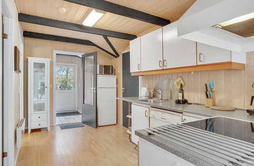 Hemmet House | Gorgeous home in Hemmet with kitchen