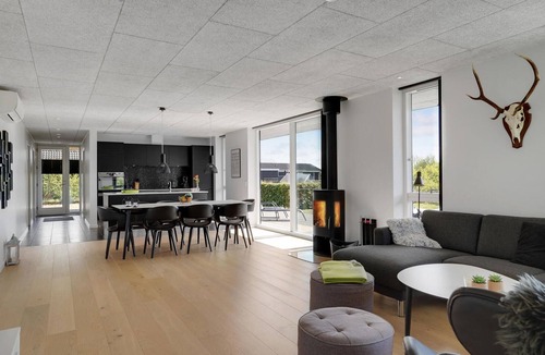 Falen House | Gorgeous home in Hemmet with sauna