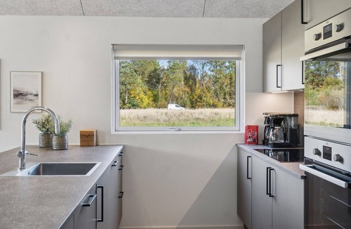 Hoensinge House | Gorgeous home in Højby with kitchen