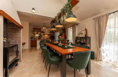 Zemunik Donji House | Gorgeous home in Donji Zemunik with sauna