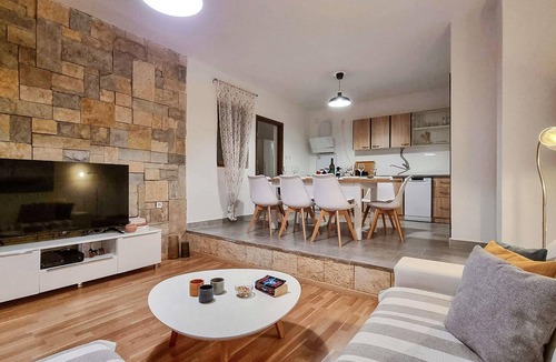 Benkovac House | Gorgeous home in Miranje Gornje