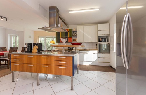 Donje Rastane House | Gorgeous home in Rastane Donje