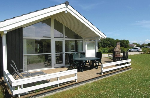 Østerskov House | Gorgeous home in Humble with sauna