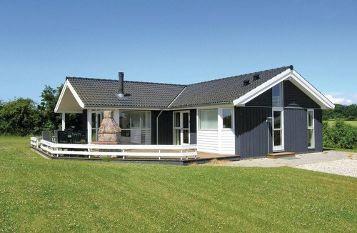 Østerskov House | Gorgeous home in Humble with sauna