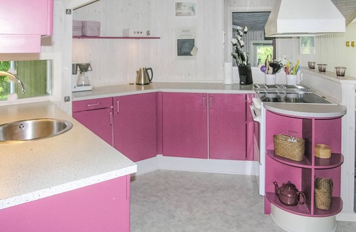 Ristinge House | Gorgeous home in Humble with sauna
