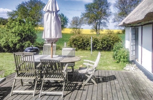 Østerskov House | Gorgeous home in Humble with WiFi