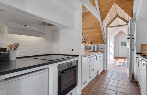 Ristinge House | Gorgeous home in Humble with WiFi