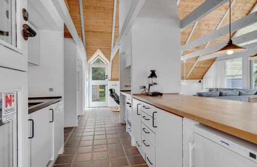 Ristinge House | Gorgeous home in Humble with WiFi