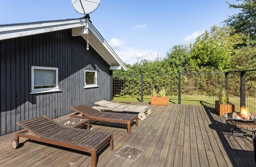 Østerskov House | Gorgeous home in Humble with sauna
