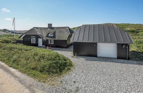 Argab House | Gorgeous home in Hvide Sande with sauna