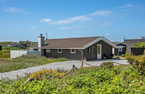 Bjerregaard House | Gorgeous home in Hvide Sande with WiFi