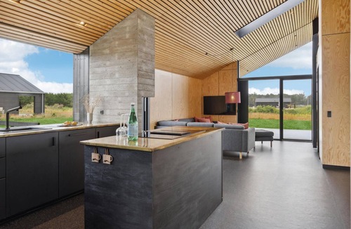 Bratten Strand House | Gorgeous home in Jerup with WiFi