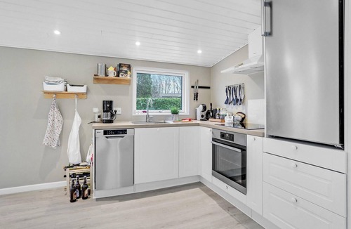 Juelsminde House | Gorgeous home in Juelsminde with WiFi