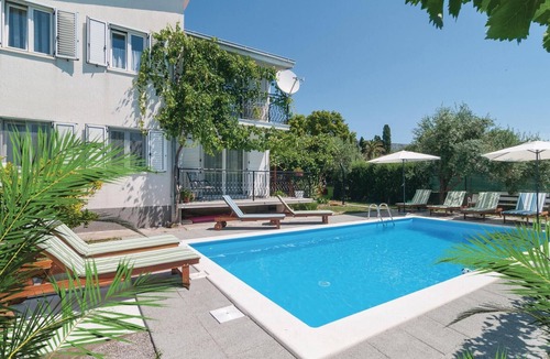 Kastel Novi House | Gorgeous home in Kastel Stari