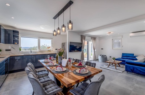 Kastela House | Gorgeous home in Kastel Stari