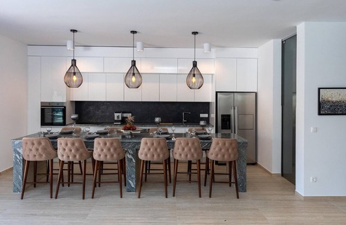 Komarna House | Gorgeous home in Komarna
