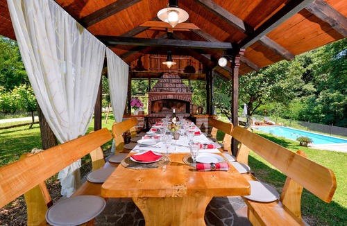Kupljenovo House | Gorgeous home in Kupljenovo