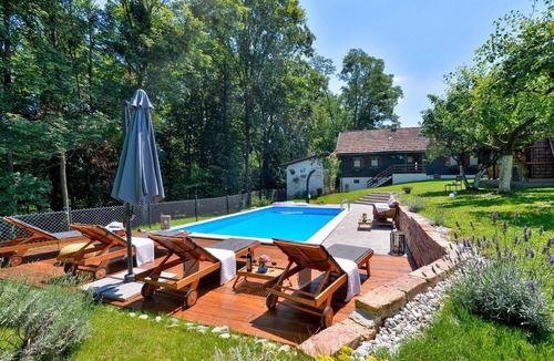 Kupljenovo House | Gorgeous home in Kupljenovo