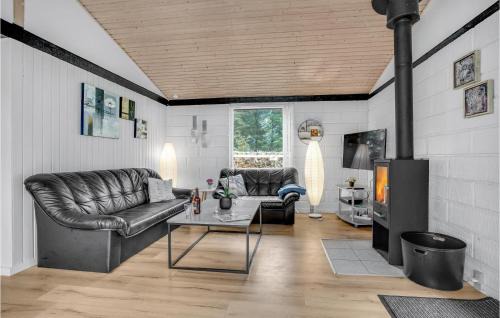 Nr. Lyngby Strand House | Gorgeous Home In Løkken With Sauna