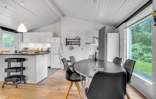 Nr. Lyngby Strand House | Gorgeous Home In Løkken With Sauna