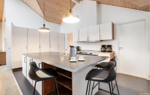 Nr. Lyngby House | Gorgeous Home In Løkken With Sauna