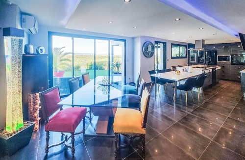 La Redorte House | Gorgeous home in LA REDORTE