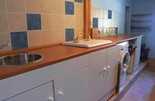 Lavardac House | Gorgeous home in Lavardac with kitchen